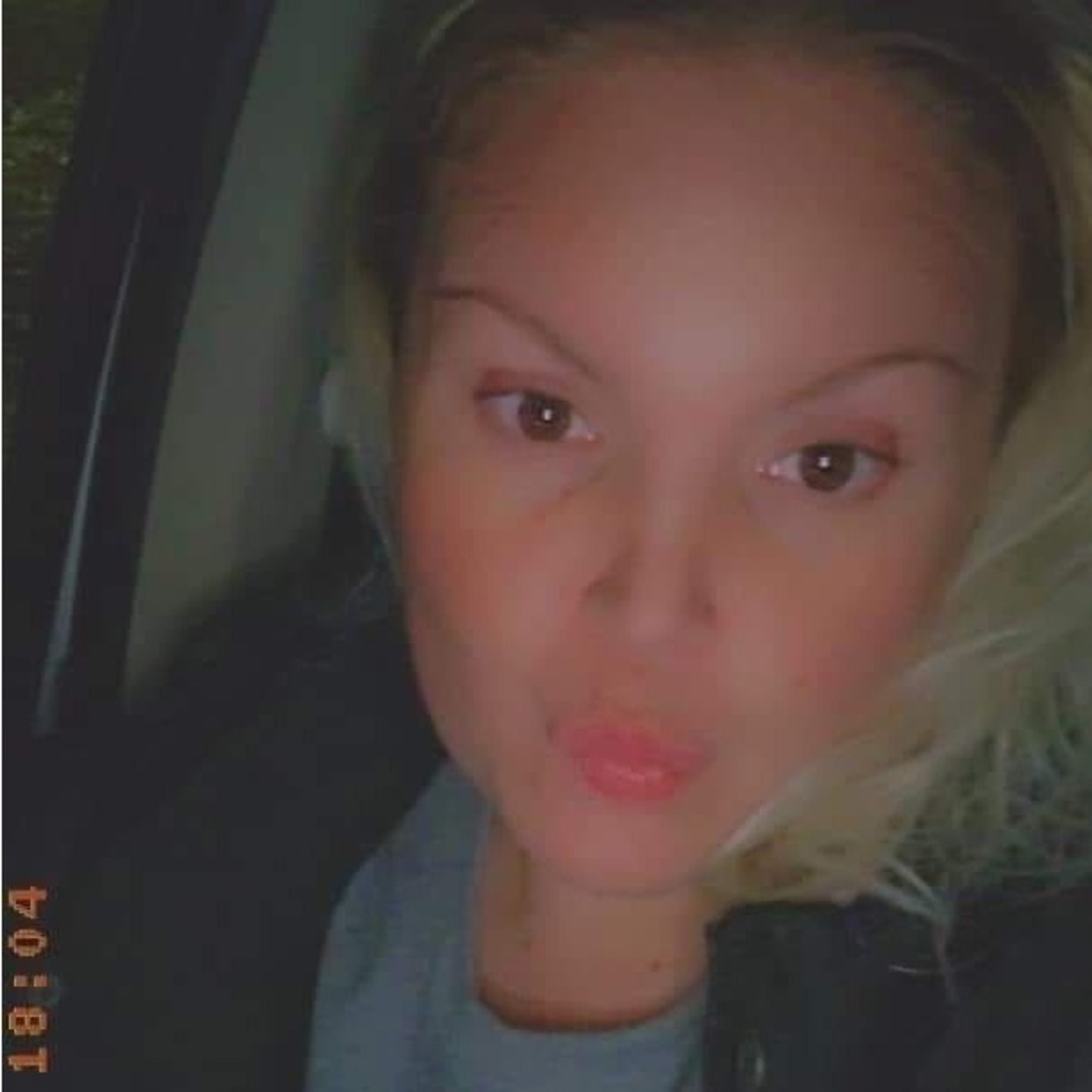 Meet your Posher, Whitney